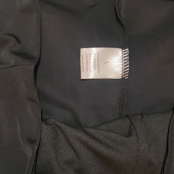 NWT Two Pieces Bathing Suit - Picture 3 of 7